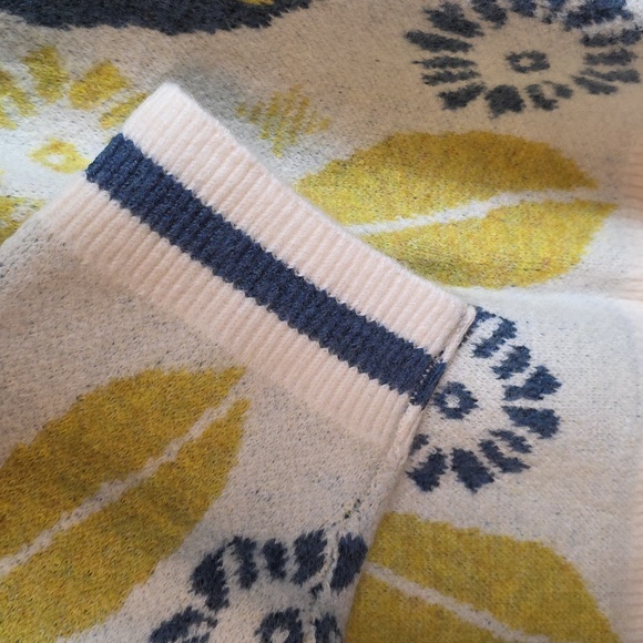 POL V-Neck Oversized Sweater Large Abstract Floral Cream Jacquard NEW - Picture 7 of 14